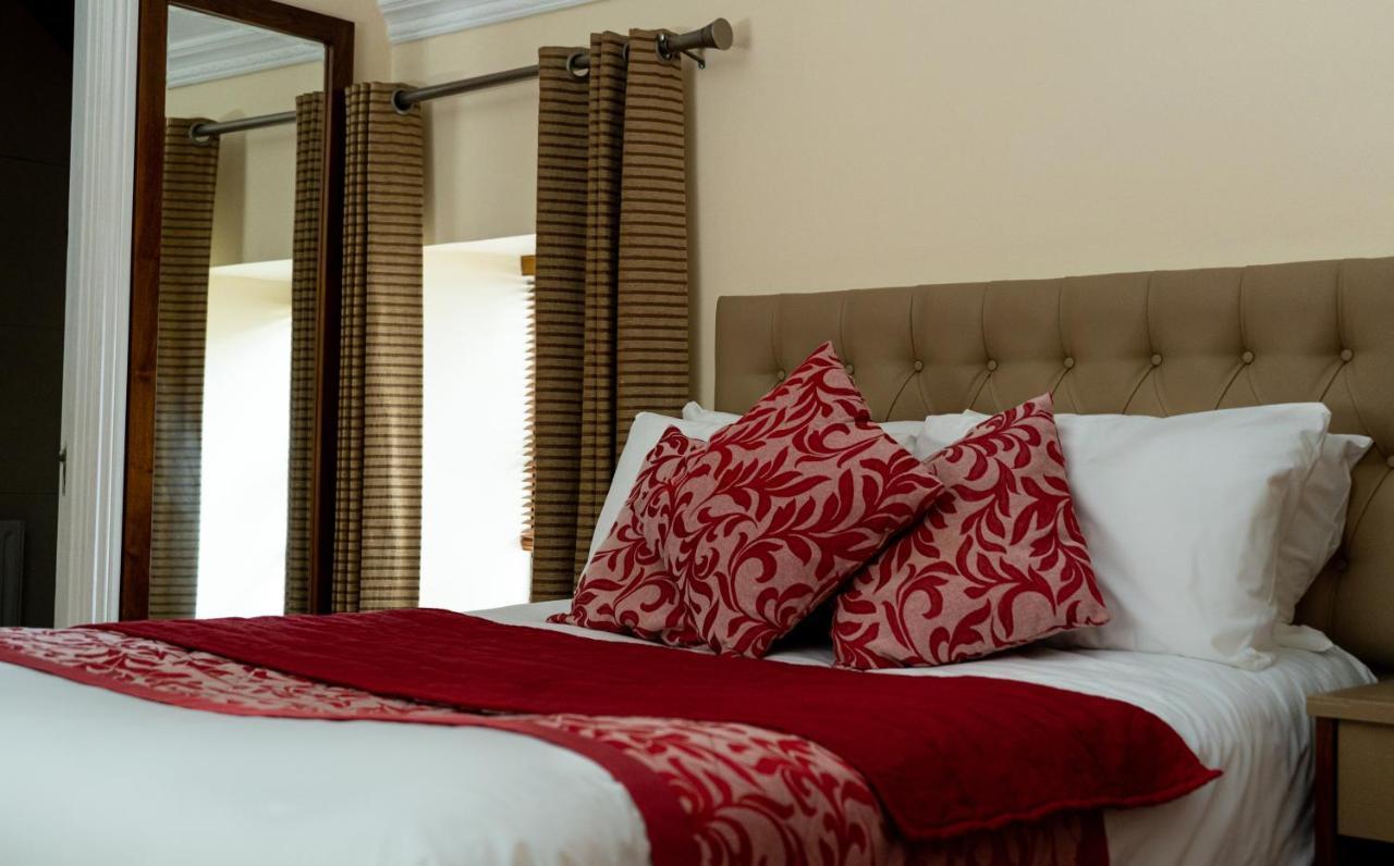 Brogans Bar & Hotel تريم المظهر الخارجي الصورة